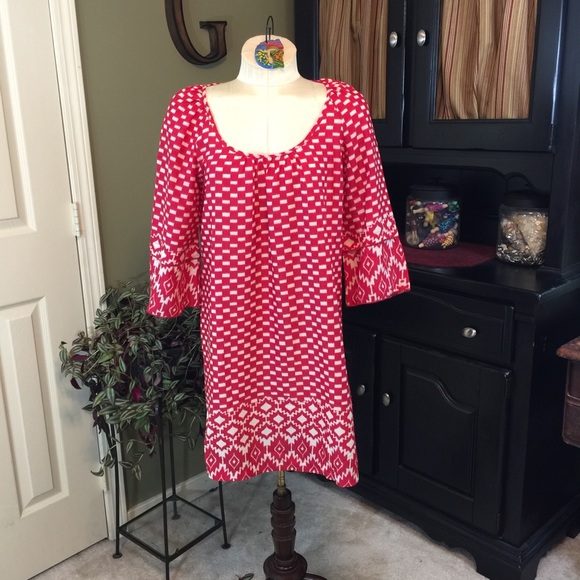 glam Dresses & Skirts - Glam Red/White Tunic Dress Size M